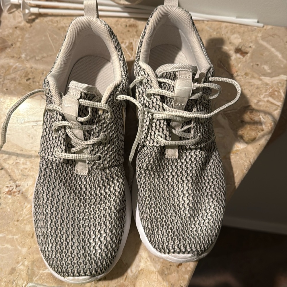 Nike Sneaker